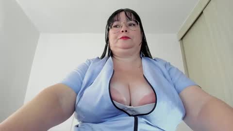 Snapshot of esmeraldo_mfc chatting on March 4, 3:37 pm Esmeralda online show from March 4, 3:37 pm