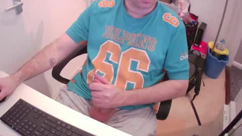 Snapshot of essex_wild chatting on February 19, 9:14 pm Morph online show from February 19, 9:14 pm