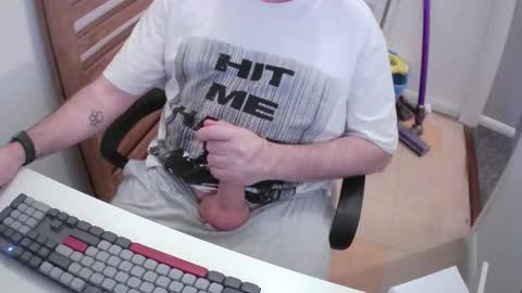 Morph online show from February 25, 9:51 pm