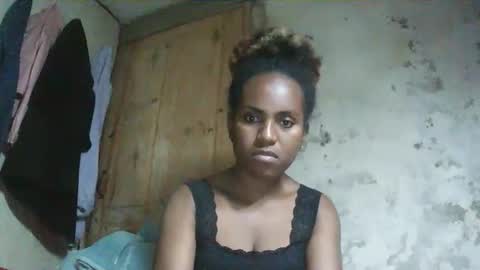 estanie online show from November 22, 6:39 pm