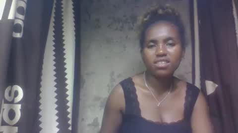 estanie online show from October 1, 8:30 pm