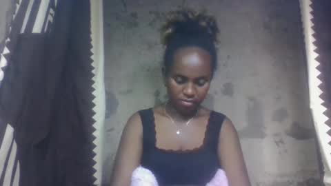 estanie online show from September 29, 7:24 pm