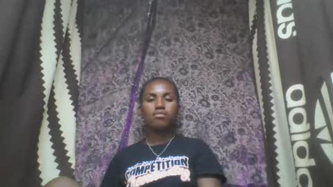 estanie online show from October 25, 8:31 pm