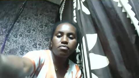 estanie online show from November 16, 8:44 pm