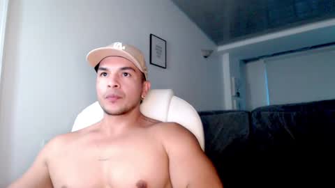 ESTEBAN online show from January 30, 11:13 pm