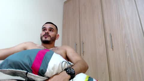 Esteban Fernandez online show from February 13, 8:45 pm