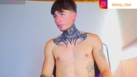 Esteban independent model online show from October 18, 5:39 pm