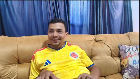 Esteban online show from March 29, 9:38 pm