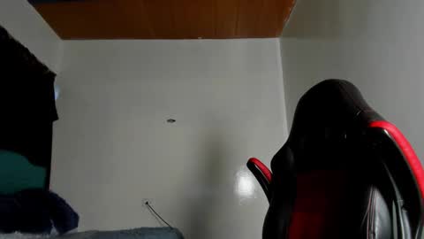 estebanlobo online show from October 2, 11:36 pm