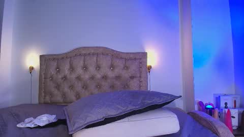 Esteban online show from September 11, 3:24 pm