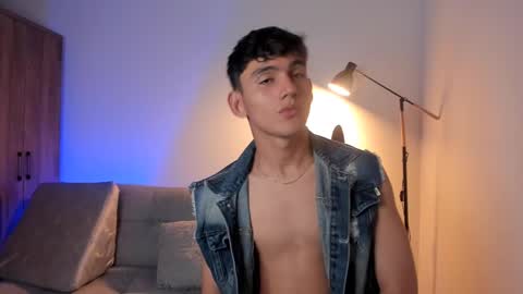 Esteban online show from February 17, 10:38 pm