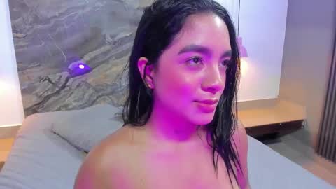 Snapshot of estefy_gomez1 chatting on March 1, 7:08 am Stefy online show from March 1, 7:08 am