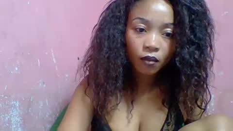 estelah20 online show from October 21, 8:52 am