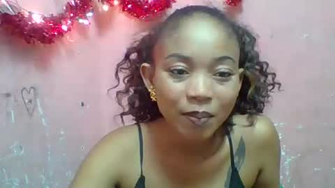 estelah20 online show from December 18, 7:36 am