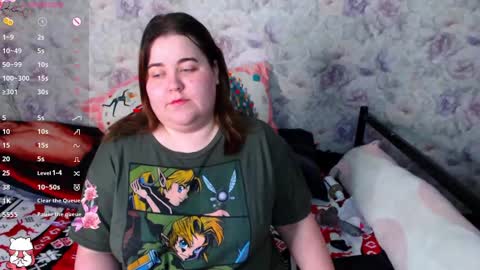 Snapshot of estelle_hicks chatting on January 11, 6:23 pm estelle_hicks online show from January 11, 6:23 pm