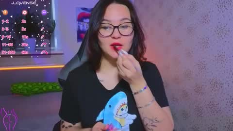 EsterPlayful online show from October 16, 9:53 am