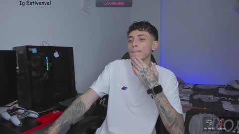 estivenvel online show from March 12, 12:36 am