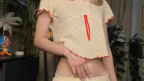 Natalie online show from February 15, 6:37 am