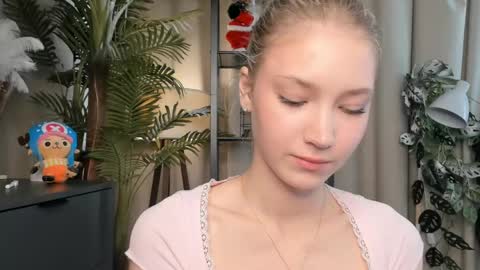 Natalie online show from May 16, 6:43 am
