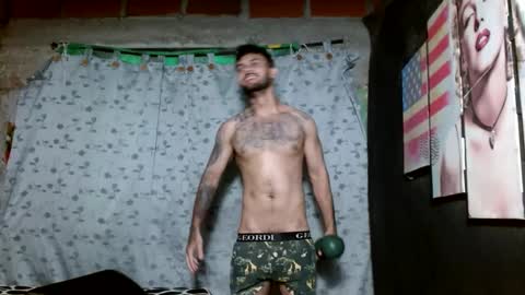 Snapshot of etha_bossx chatting on September 14, 5:25 pm ethanjobs online show from September 14, 5:25 pm