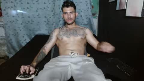 Snapshot of etha_bossx chatting on January 10, 4:09 pm ethanjobs online show from January 10, 4:09 pm