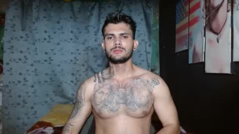Snapshot of etha_bossx chatting on January 19, 11:43 pm ethanjobs online show from January 19, 11:43 pm