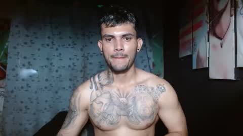 Snapshot of etha_bossx chatting on January 8, 2:46 pm ethanjobs online show from January 8, 2:46 pm