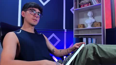 Etham online show from October 3, 3:09 pm