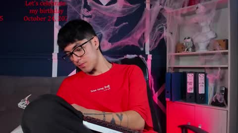 Etham online show from October 17, 4:44 pm