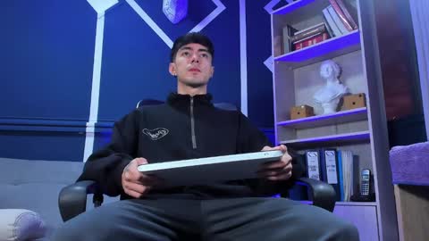 Etham online show from September 29, 12:04 pm