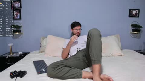 Snapshot of ethan_adam chatting on January 16, 8:57 pm ADAM TAYLOR ETHAN CAMBAL INDEPENDENT MODELS online show from January 16, 8:57 pm