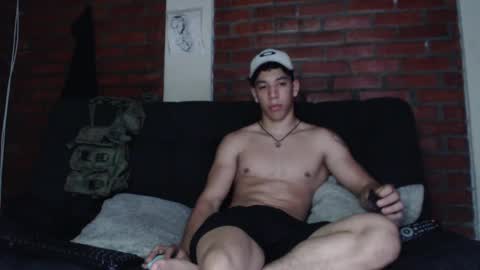 Snapshot of ethan_noir chatting on January 24, 6:14 am Ethan Noir online show from January 24, 6:14 am