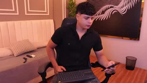 ethan_occonor online show from May 26, 12:55 pm