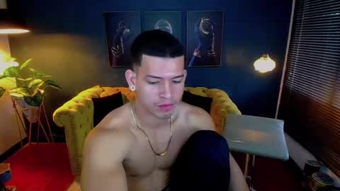 ETHAN RODGERS online show from October 21, 10:02 pm