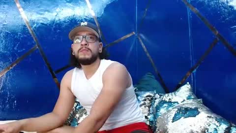 ethan w7 online show from October 5, 1:03 am