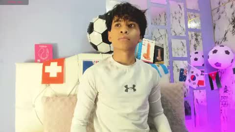 Ethan online show from July 2, 12:43 pm