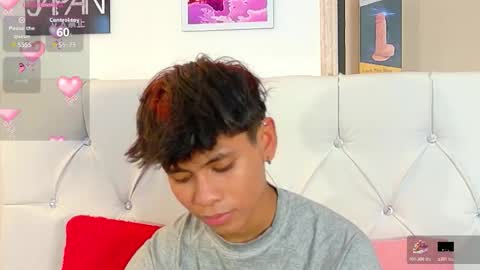 Ethan online show from November 15, 9:27 pm