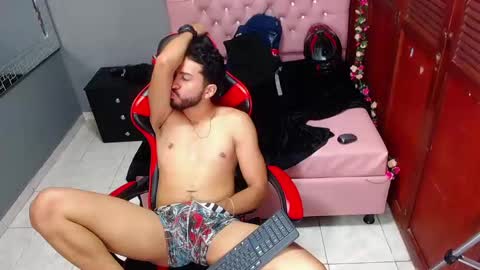Ethan for u  online show from September 20, 9:40 pm