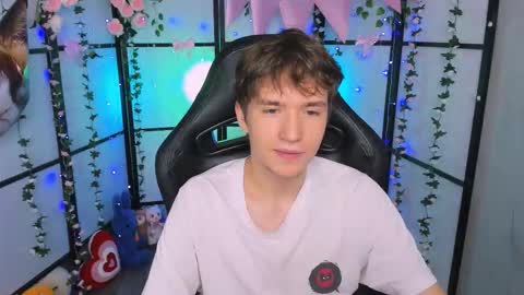 Ethan online show from September 13, 6:38 am