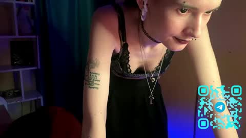 Kate online show from April 3, 1:51 pm