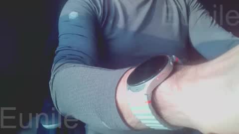 eunile online show from March 23, 7:35 am