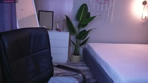 Snapshot of eva_conors_ chatting on February 7, 1:15 am Eva online show from February 7, 1:15 am
