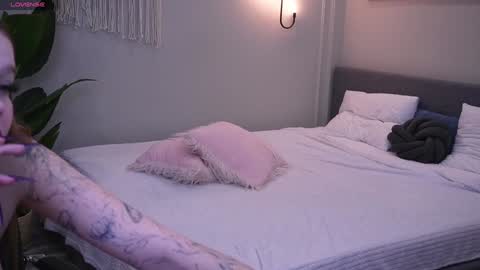Snapshot of eva_conors_ chatting on January 27, 7:14 am Eva online show from January 27, 7:14 am