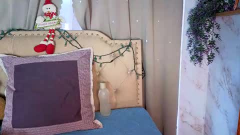 eva delight online show from November 19, 11:53 am