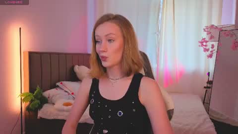 eva hamilton online show from July 13, 1:31 am