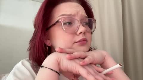 eva_kittenn online show from April 15, 1:14 pm