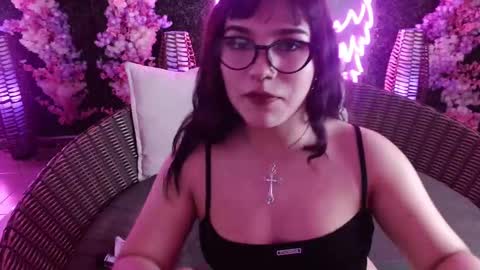 Eva online show from March 1, 4:33 pm