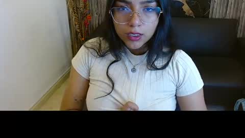 eva_luna699425 online show from May 20, 2:01 pm