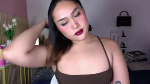 Queen Eva Mazikeen online show from January 12, 12:17 am