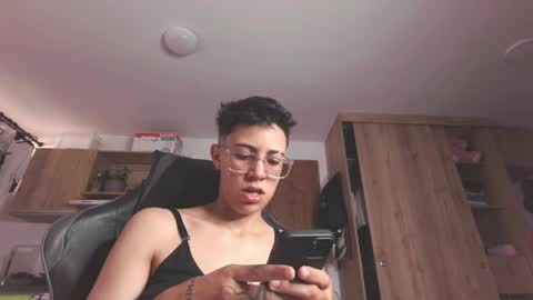 Eva cute online show from May 26, 1:06 pm